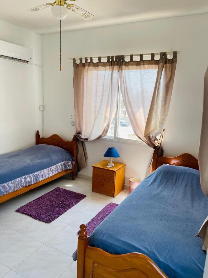Peaceful Townhouse With Private Pool Near The Sea Daire Pafos Dış mekan fotoğraf